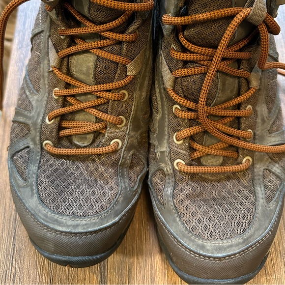Merrell hiking boots - Picture 2 of 4